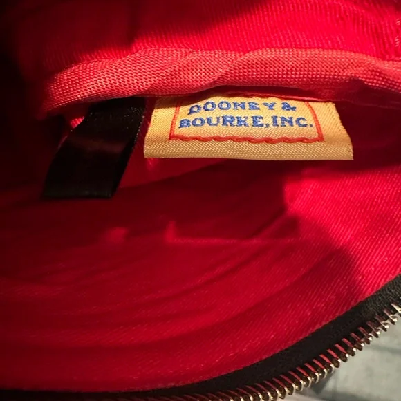 Dooney & Bourke pebble grain leather triple zip crossbody bag - Picture 4 of 5